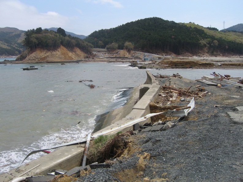 被災直後の大谷川浜