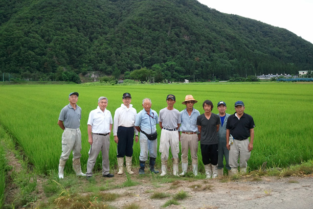 みらい共創ファーム秋田　Eコース［お酒4種類＋農業見学・農業体験2名 ※GW頃］ 